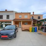 Aurelia - Terrace With Lemon Garden View Apartamento *