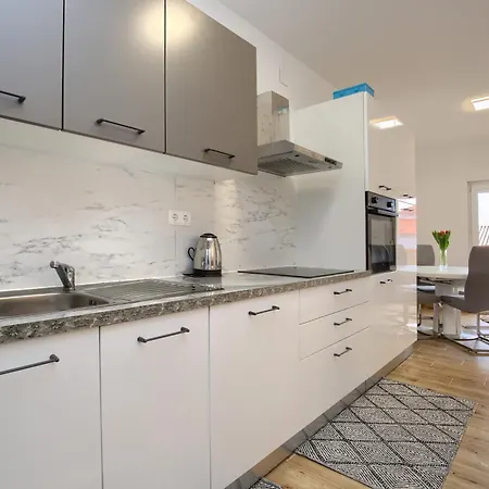 Aurelia - Terrace With Lemon Garden View *