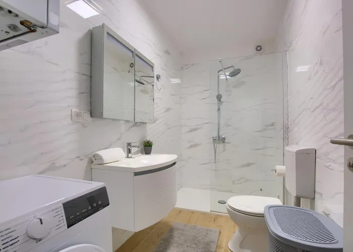 Aurelia - Terrace With Lemon Garden View