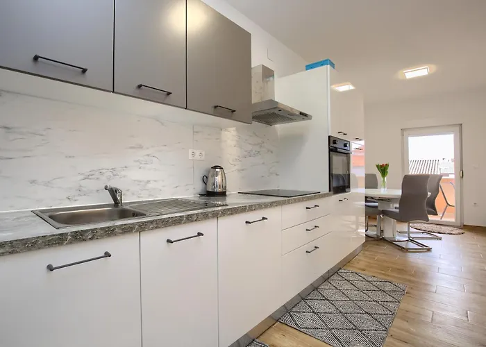 Aurelia - Terrace With Lemon Garden View *